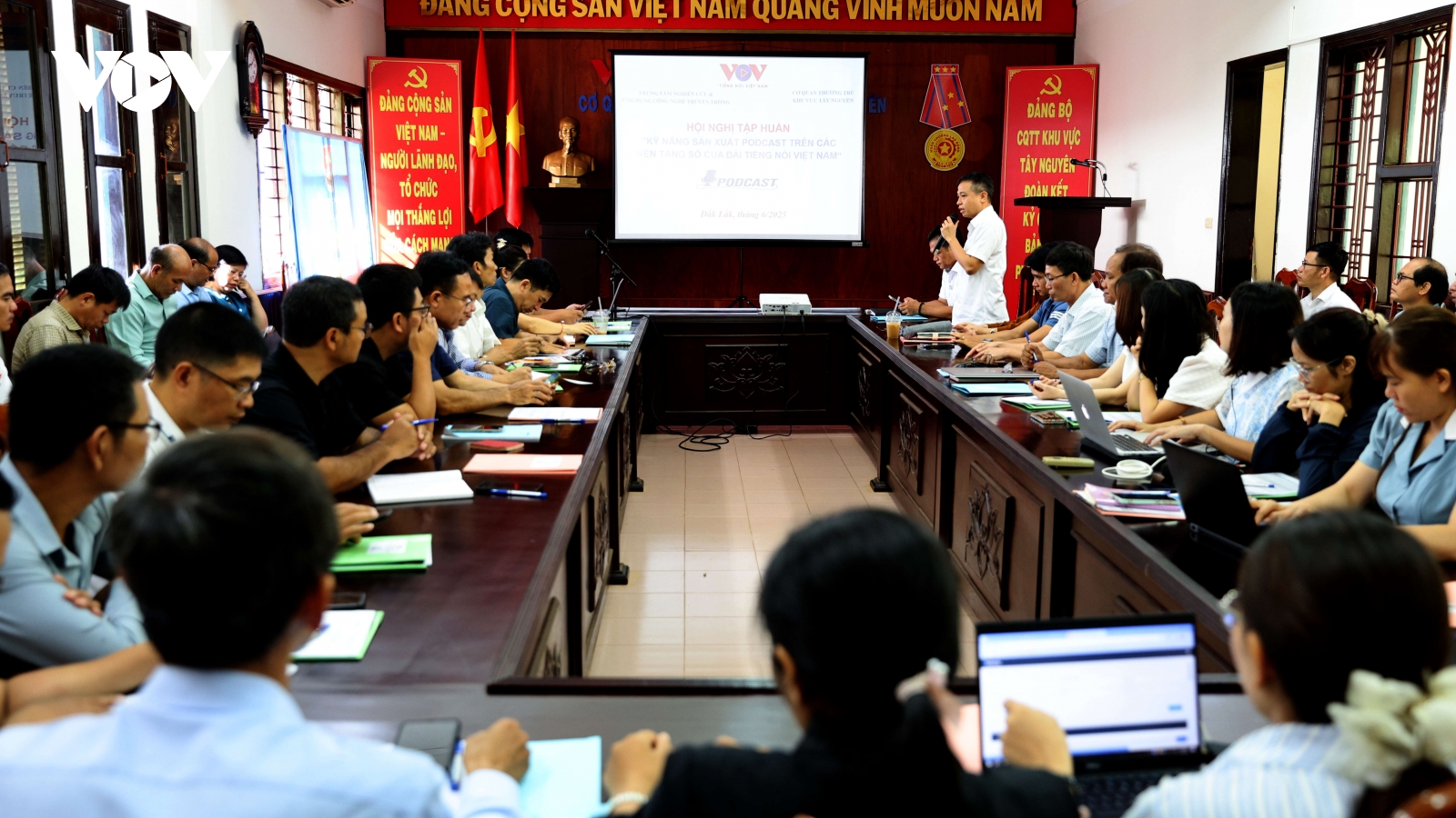Nâng cao kỹ năng sản xuất podcast trên các nền tảng số